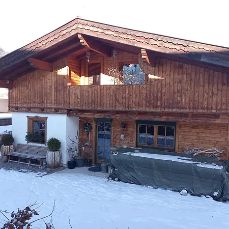 Tatil Evi Alpenchalet Am Golfplatz